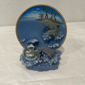 1999 Cadona Dolphins Resin Collectors Plate With Dolphin Globe Plate Holder